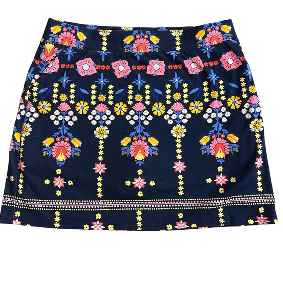 croft & barrow Dresses & Skirts - Croft and Barrow Floral Patterned Navy Blue Skort.  Size Large
